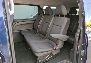 Interior del Taxi Transporte Escolar